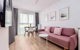 Nova Letnica Apartment By Bookinghost